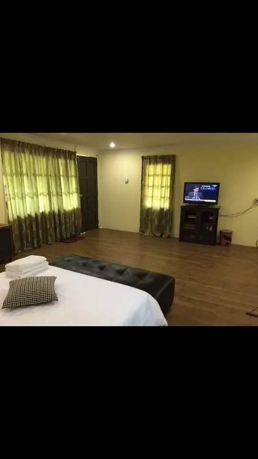 Kwatera prywatna Pak Andak Kampung Stay Balik Pulau